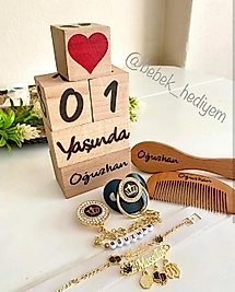 Emzik Seti ve İsimli Bebek Ahşap Anı Küpleri